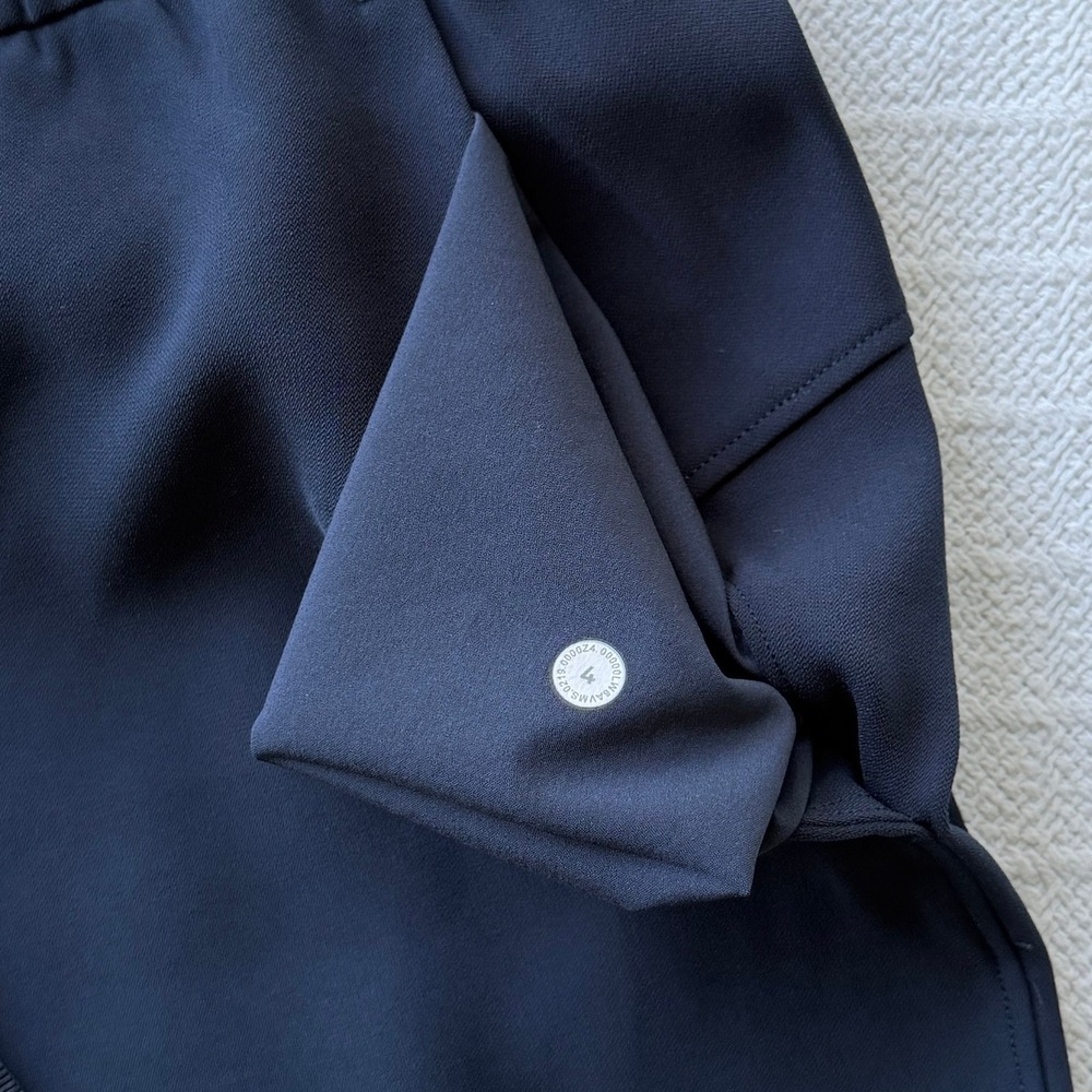 Lululemon On the Fly Crop True Navy Luxtreme Drawstring Pants Commuter Size 4 - Picture 10 of 14